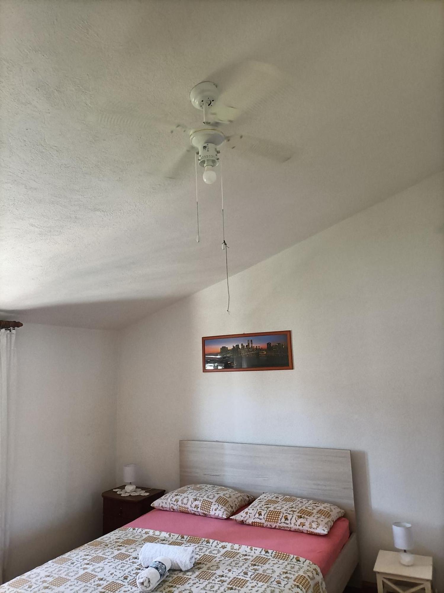 Apartment Zdenka 1 Трогир Екстериор снимка