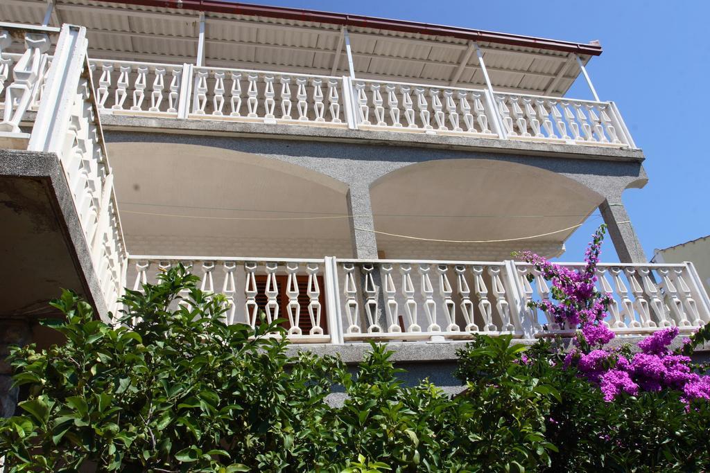Apartment Zdenka 1 Трогир Стая снимка