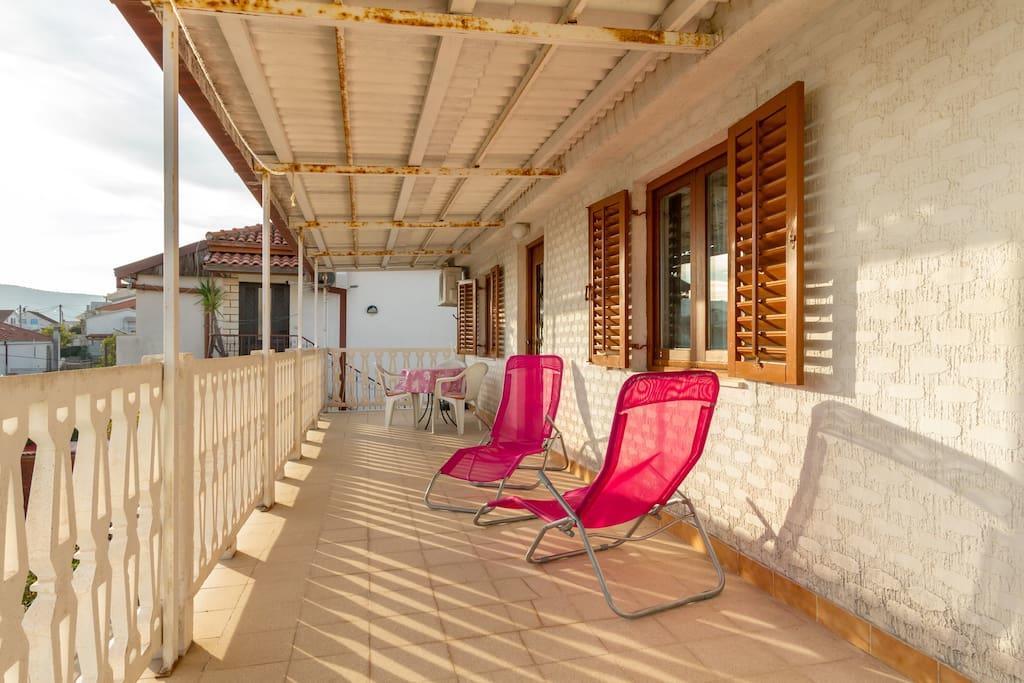Apartment Zdenka 1 Трогир Екстериор снимка