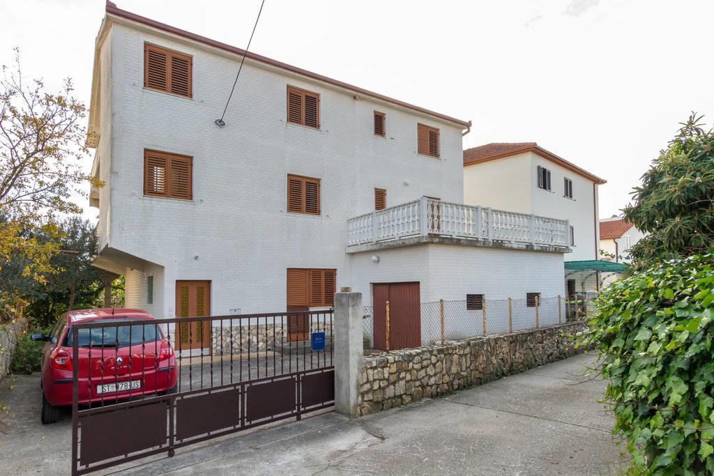 Apartment Zdenka 1 Трогир Екстериор снимка