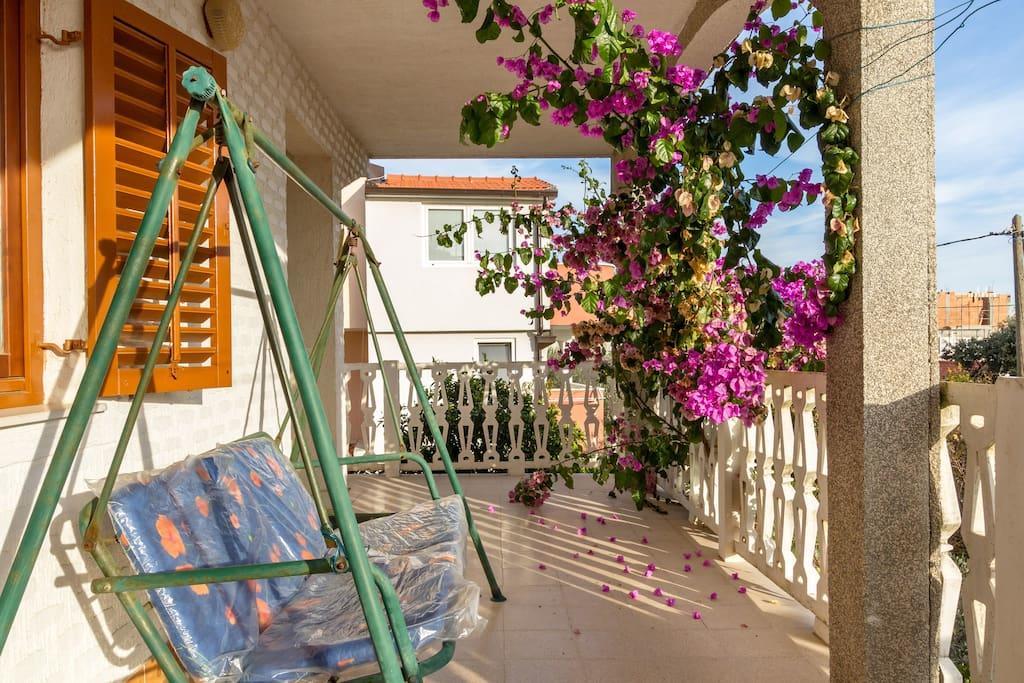 Apartment Zdenka 1 Трогир Екстериор снимка